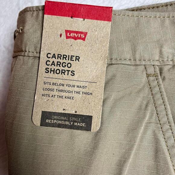 Levi’s Carrier cargo shorts khaki size 29 NWT - Picture 3 of 8